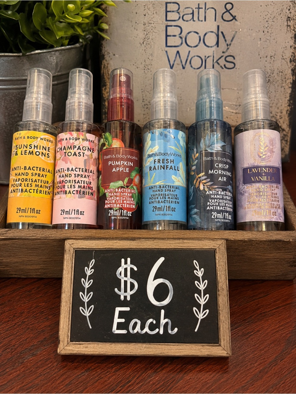 ✴️New✴️Bath & Body Works Hand Sanitizer Sprays - Picture 1 of 1